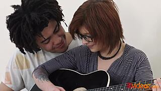 Rebecca rainbow, a teen, meets a hot brazilian in this 18videoz scene with tattoos and european amateurs.