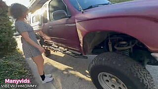 jewish milf fucks stranger at beach 😎