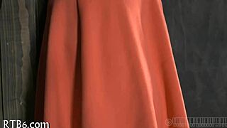 Upside Down Babe Gives An Amazing Blowjob 😘