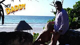 Me cogi a la novia de mi amigo en la playa