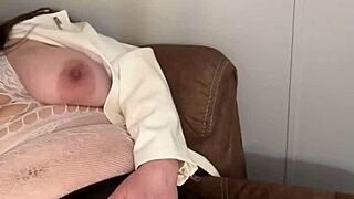 Sexy Minxycme Sucks Dildo with Moaning