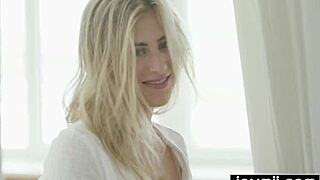 Lindsey Cruz Sucks and Bangs Her Long-Lost Friend