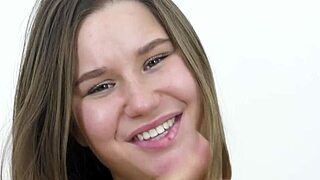 Plump Brunette Amalia Davis Masturbates Her Wet Shaved Pussy In 4K