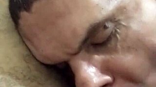 送货小哥被吸干精液