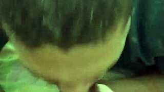 送货小哥被吸干精液