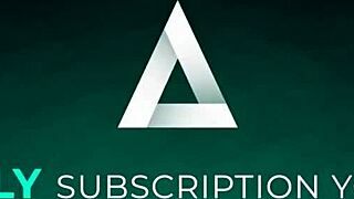 Lesbian licks pussy for threesome!