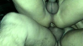 cogiendo a un amigo gay de manera intensa en la habitación con pasión 😈