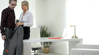 mature babe moans loud while getting off with intense pleasure.