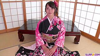 Asian Cosplay Blowjob in Kimono POV