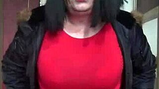 Part 1 of my old red and black masturbation machine in action.