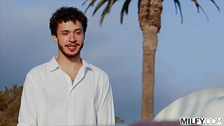 Milfy photographer licks and deepthroats sexy blonde sarah in doggystyle and missionary