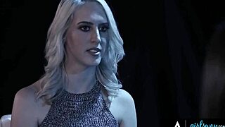 Adriana Chechik and Alexis Fawx in hard squirting lesbian 3some 😍