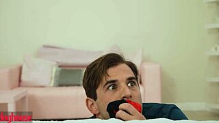 I am shocked when my new stepsis Gwen Vicious just wants to casually hook up with me