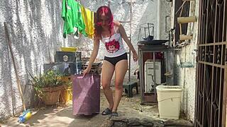 i couldn’t resist her ass in shorts cleaning outside