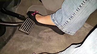 Intimate Webcam Session Featuring Amateur Fetish Enthusiast