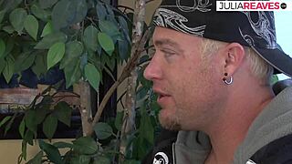 哥们免费狂操金发Jenna