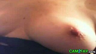 french amateur fingering herself on webcam