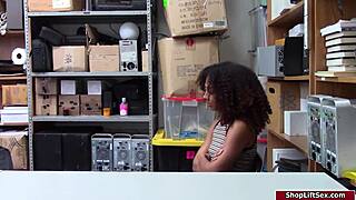 The officer caught the thief and fucked her right there in the office 😏