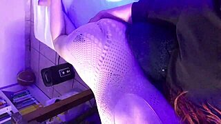 Walking In Short Dress Leads To Deepthroat