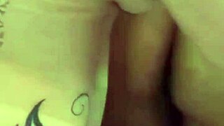 fodendo com meu pinto de borracha minha amiga que delicia