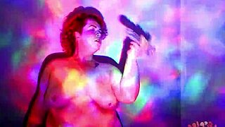 Is this bbw goddess teasing with her dance and oil?