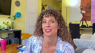 Stepmom bets you can’t hold out!