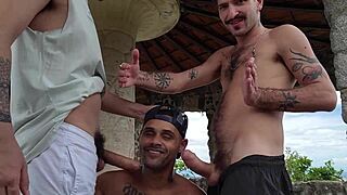 Meus Amigos Do Pau Mega Grosso Na Ilha Um Vigiando E Nos 3 Fudendo!