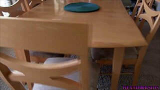 I saw big tits in the family, so hot