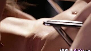 Beautiful Lesbians Tribbing