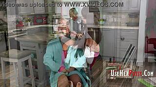 Feeling the debauchery in Hollywood brothel threesome