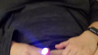 Sexy White Bitch Getting Her Pussy Played With By Neighbor Cheating On Husband