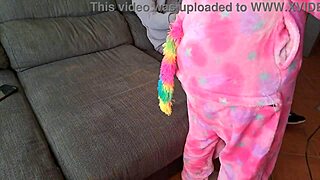 Detailed Scene Of Sucking Boyfriend's Friend While He Plays GTA.