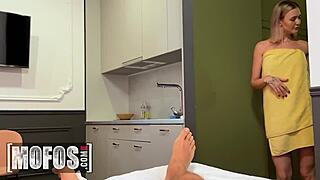 I am Melissa, needing my asshole fucked by my BF before bed for better sleep