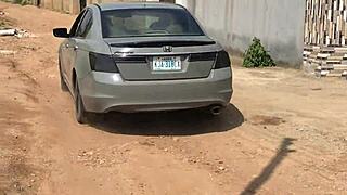 看Emris53和Harveyxbush过山车上Itxprincess抠光屄揉奶狂野