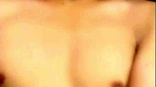 Gay vietnamese guys perform handjob show live on blued 😏