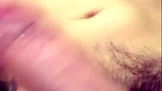 Gay vietnamese guys perform handjob show live on blued 😏