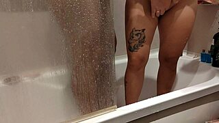 Intense shower mutual masturbation with teen girlfriends