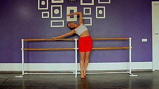 Wow, Yanna, you're one hot naked gymnast!