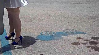 I finger fucked myself in car, no panties, big ass bbw exhibitionist.