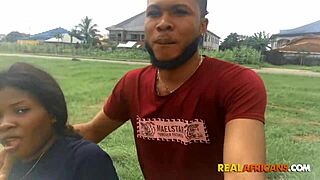 Curvy ebony deepthroats her boyfriend's cock