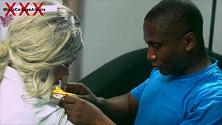 舌舔干净骚逼再黑屌猛操