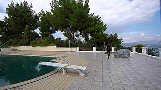 Sugarbabestv MILF caught in steamy bust