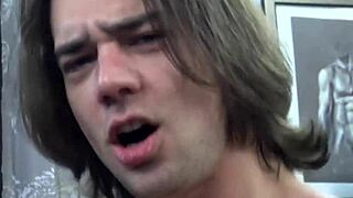 瘦gay猛男舔屌蛋用玩具变态play后无套硬核狂干