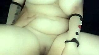 终于在下班后搞定工作场所的丰满熟女