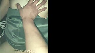 Why are these Japanese amateurs filming outdoors with their phones?