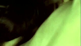 Amateur gets her face jizzed in first time