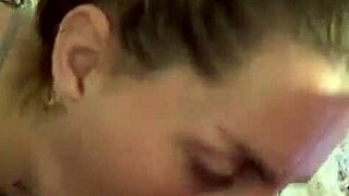 she always do the same, sloppy blowjob on cock?