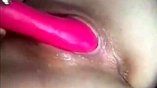 Hey, watch this blonde teen play with her rose vibrator, doesn't it make you want to cum?