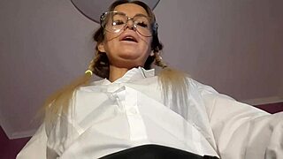 Foot Fetish In Neylon Bdsm Spit With Milf Mistress