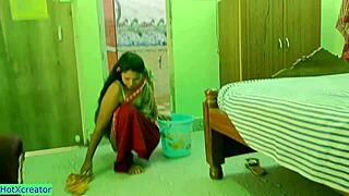 Hot Bhabhi Fucking Friend With Recording!